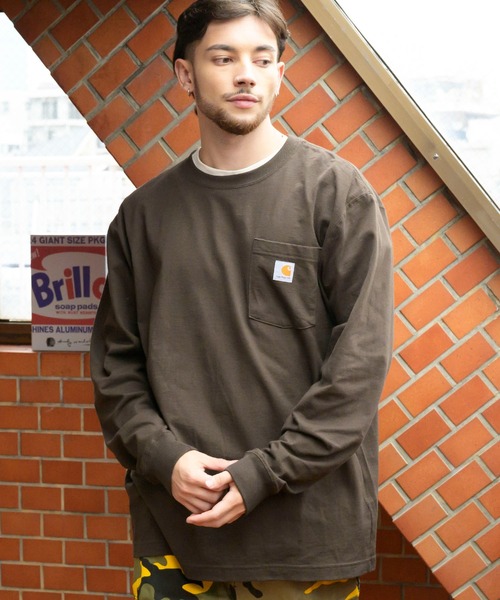 Carhartt(カーハート)の「Carhartt ロゴロングスリーブTシャツ(Tシャツ/カットソー・メンズ・ネイビー/ブラック/グレー/ワイン/ブルー系その他/グリーン/ライトグリーン/チャコールグレー/ダークブラウン/ホワイト/グレー系その他/ブルー系その他2/レッド系その他/コーラル/グリーン系その他2/グリーン系その他3/オレンジ系その他/グリーン系その他・SMALL/LARGE/MEDIUM/X-LARGE)」の6枚目の写真