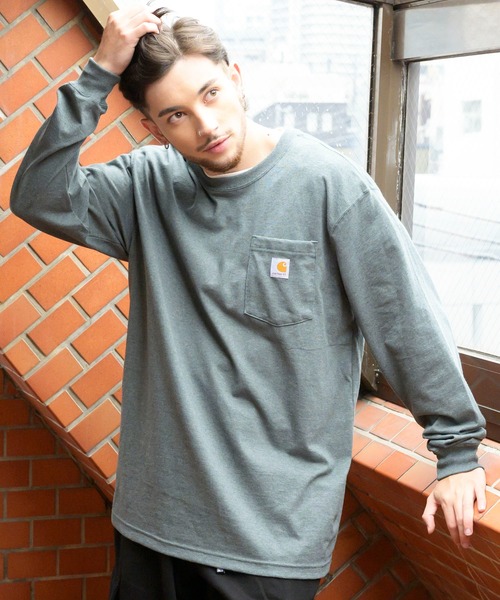 Carhartt(カーハート)の「Carhartt ロゴロングスリーブTシャツ(Tシャツ/カットソー・メンズ・ネイビー/ブラック/グレー/ワイン/ブルー系その他/グリーン/ライトグリーン/チャコールグレー/ダークブラウン/ホワイト/グレー系その他/ブルー系その他2/レッド系その他/コーラル/グリーン系その他2/グリーン系その他3/オレンジ系その他/グリーン系その他・SMALL/LARGE/MEDIUM/X-LARGE)」の10枚目の写真