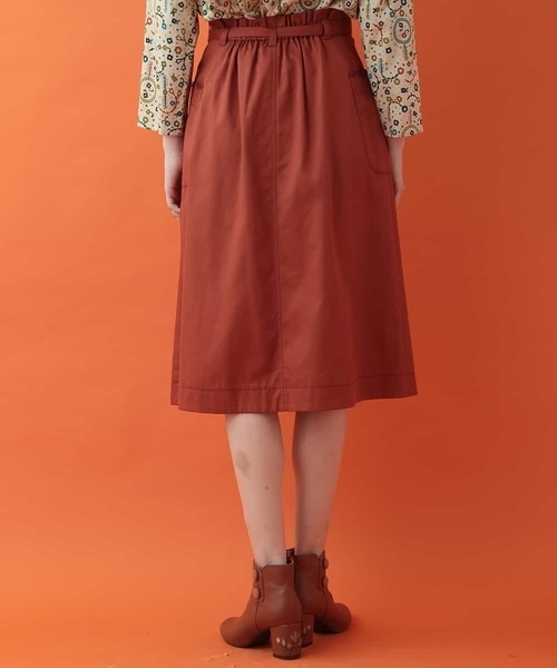 Jocomomola(ホコモモラ)の「刺繍スカート(スカート・レディース・グリーン/オレンジ・40)」の4枚目の写真