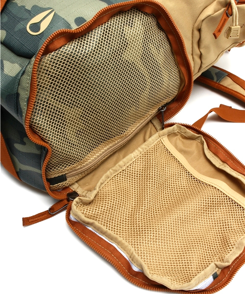 NIXON（ニクソン）の「NIXON WATERLOCK Ⅱ（バックパック/リュック・メンズ・ブラック/カモフラージュ・ONE SIZE）」の15枚目の写真