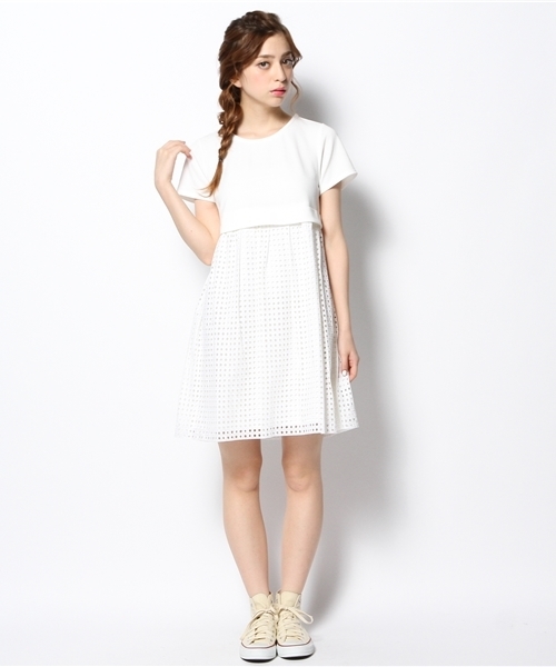 Ray BEAMS（レイビームス）の「○Ray BEAMS / カット×スクエアレース ワンピース（ワンピース・レディース・ホワイト/ネイビー・1/0）」の7枚目の写真