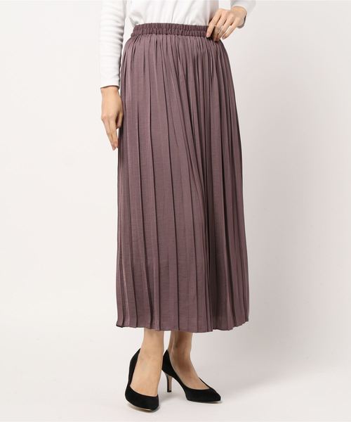 LOWRYS FARM（ローリーズファーム）の「サテンプリーツスカート　863178（スカート・レディース・ブラック/パープル/ブルー/アイボリー/ブラウン/ピンク・FREE）」の11枚目の写真