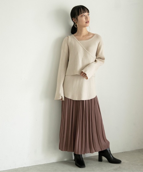 LOWRYS FARM（ローリーズファーム）の「サテンプリーツスカート　863178（スカート・レディース・ブラック/パープル/ブルー/アイボリー/ブラウン/ピンク・FREE）」の16枚目の写真