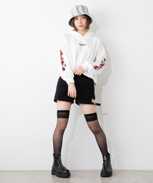 WEGO（ウィゴー）の「WEGO/スリーブ刺繍ショートビッグシルエットパーカー（パーカー・レディース・ブラック系その他/ホワイト/ブラック/その他1/その他2・FREE）」の8枚目の写真