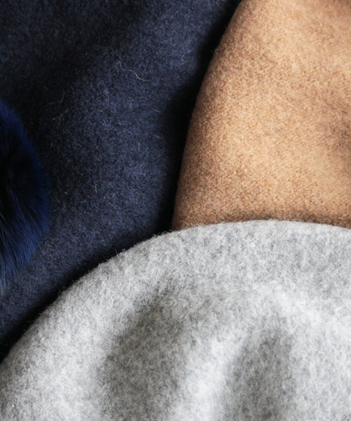 BEAUTY&YOUTH UNITED ARROWS(ビューティーアンドユースユナイテッドアローズ)の「BYSF ∵フェルトポンポンベレー(ハンチング/ベレー帽・レディース・ライトグレー/ベージュ/ネイビー・フリ-)」の6枚目の写真