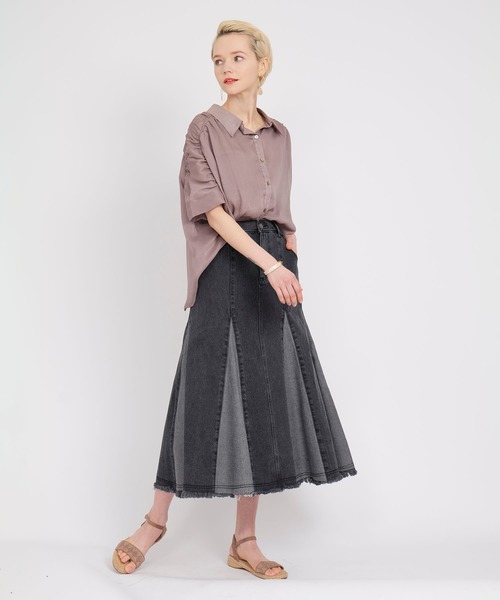 KOH.style（コースタイル）の「ブロッキングデニムスカート（デニムスカート・レディース・ブラック/ブルー・MEDIUM/LARGE/SMALL）」の4枚目の写真