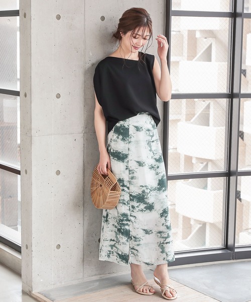 KOBE LETTUCE（コウベレタス）の「カットジョーゼットアシメスリーブプルオーバートップス（その他トップス・レディース・ライトブルー/ブラック/ベージュ・FREE）」の6枚目の写真