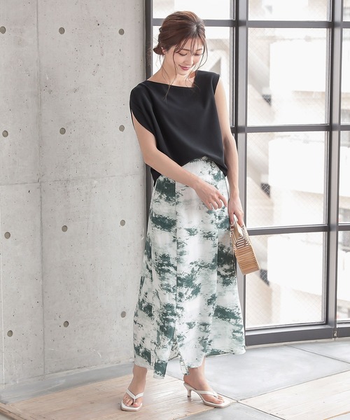 KOBE LETTUCE（コウベレタス）の「カットジョーゼットアシメスリーブプルオーバートップス（その他トップス・レディース・ライトブルー/ブラック/ベージュ・FREE）」の5枚目の写真