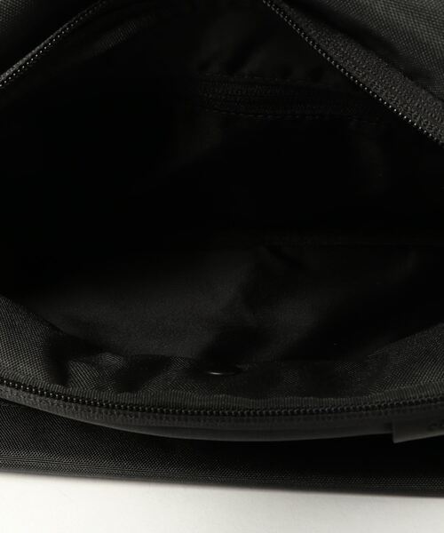 Cote&Ciel（コートエシエル）の「cote&ciel コートエシエル - ISARAU [ JAPAN LIMITED ]  ECO YARN BLACK（ボディバッグ/ウエストポーチ・メンズ・ブラック・FREE）」の3枚目の写真