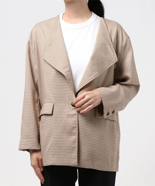 archives（アルシーヴ）の「小チェックノーカラージャケット（ノーカラージャケット・レディース・ベージュ/カーキ/ブラック・MEDIUM）」の2枚目の写真