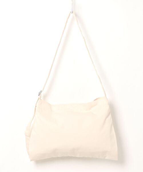 PUBLIC TOKYO（パブリックトウキョウ）の「NAIJEL GRAPHサコッシュバッグ（ショルダーバッグ・メンズ・アイボリー・FREE）」の3枚目の写真