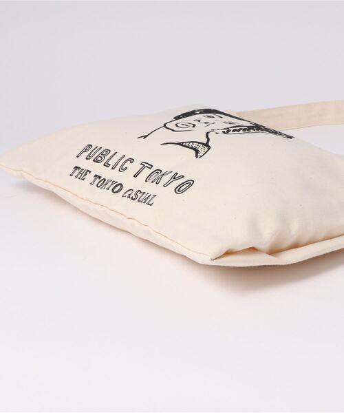 PUBLIC TOKYO（パブリックトウキョウ）の「NAIJEL GRAPHサコッシュバッグ（ショルダーバッグ・メンズ・アイボリー・FREE）」の2枚目の写真