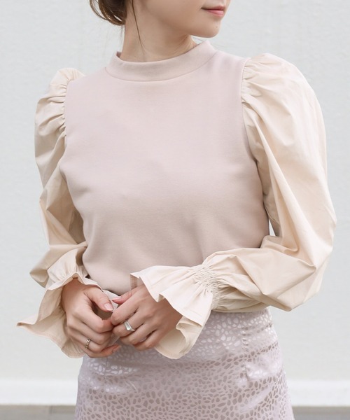 one after another NICE CLAUP（ワンアフターアナザーナイスクラップ）の「袖コンシャス裏毛トップス（Tシャツ/カットソー・レディース・オフホワイト/ブラック/グレー/ベージュ・FREE）」の4枚目の写真