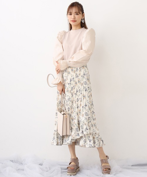 one after another NICE CLAUP（ワンアフターアナザーナイスクラップ）の「袖コンシャス裏毛トップス（Tシャツ/カットソー・レディース・オフホワイト/ブラック/グレー/ベージュ・FREE）」の8枚目の写真