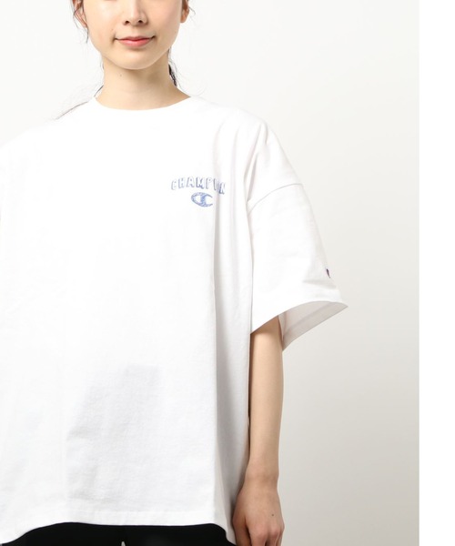 Champion（チャンピオン）の「【Champion】ワンポイントＴシャツ（Tシャツ/カットソー・レディース・ホワイト/ライム/ブラック/ピンク・L/M）」の2枚目の写真