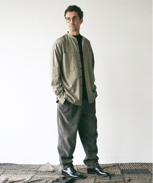 UNFIL（アンフィル）の「unfil アンフィル / egyptian cotton-twill band collar shirt エジプト産超長綿 バンドカラー長袖シャツ / WOFL-UU001B（シャツ/ブラウス・メンズ・その他・4/5）」の4枚目の写真