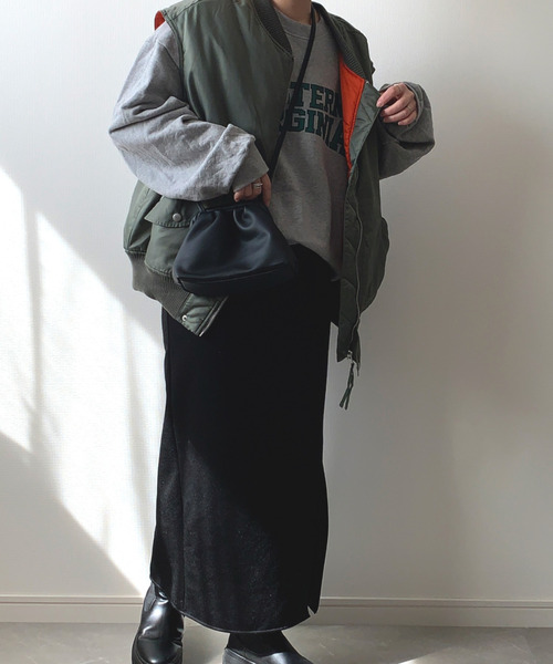 ISOOK（アイスー）の「College logo over sweat / カレッジロゴオーバースウェット（mi select）（スウェット・レディース・チャコールグレー/アイボリー/グレー・FREE）」の18枚目の写真