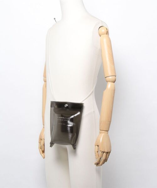 beautiful people(ビューティフルピープル)の「beautiful People clear emboss name document bag - 1115611922(ショルダーバッグ・レディース・ホワイト/ブラック/パープル・FREE)」の9枚目の写真