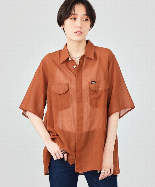 Lee（リー）の「Lee/リー　シアーシャツ半袖（シャツ/ブラウス・レディース・サックスブルー/ブラック/テラコッタ/ホワイト・SMALL/MEDIUM）」の3枚目の写真