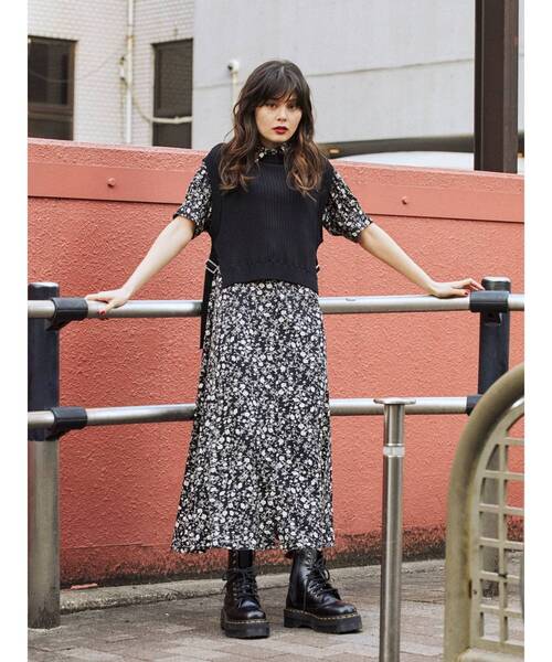 jouetie(ジュエティ)の「ベストレイヤードワンピース(ワンピース・レディース・ブラック/ベージュ/パープル・MEDIUM)」の16枚目の写真