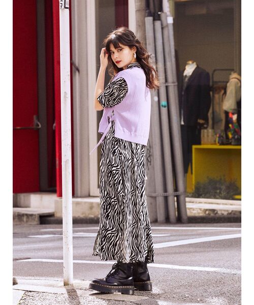 jouetie(ジュエティ)の「ベストレイヤードワンピース(ワンピース・レディース・ブラック/ベージュ/パープル・MEDIUM)」の20枚目の写真