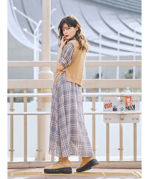 jouetie(ジュエティ)の「ベストレイヤードワンピース(ワンピース・レディース・ブラック/ベージュ/パープル・MEDIUM)」の21枚目の写真