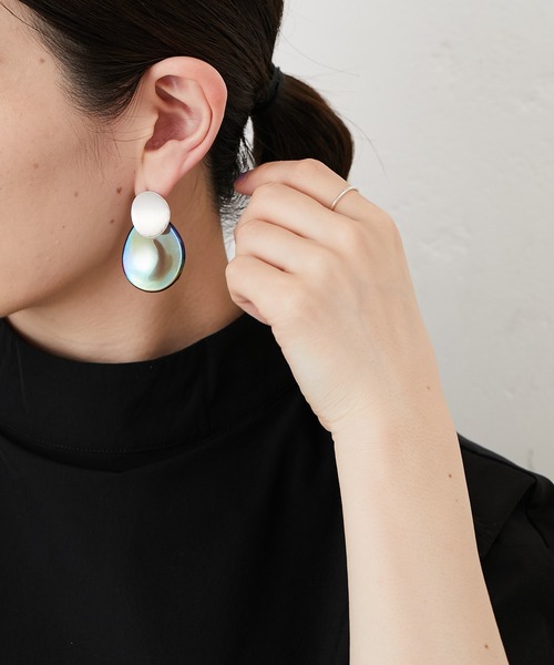 ear PAPILLONNER（イアパピヨネ）の「オーロラプレートピアス（ピアス（両耳用）・レディース・シルバー/ゴールド・FREE）」の4枚目の写真