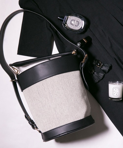 kalie.(カリエ)の「【seau】キャンバス 2way ワンショルダー バケツバッグ(トートバッグ・レディース・ブラック×グレー/ブラック×ホワイト/ブラウン系その他/ブラウン系その他2/ブラウン系その他3/ブラック×ベージュ・ONE SIZE)」の3枚目の写真
