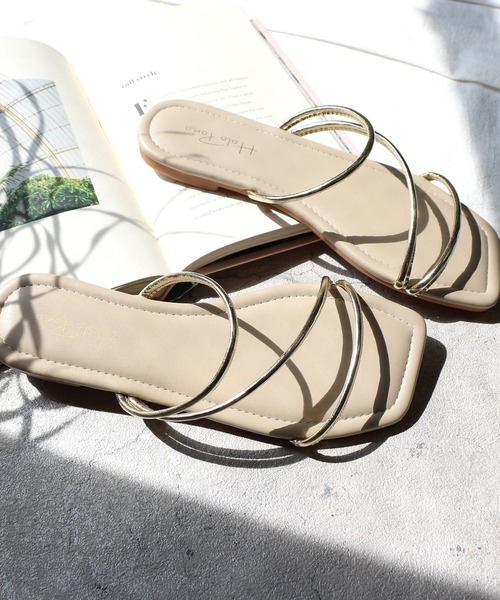 AmiAmi（アミアミ）の「スクエアトゥナローストラップフラットサンダル（サンダル・レディース・ブラック/ブラウン/ライトベージュ/パイソン・LL/S/M/L）」の8枚目の写真