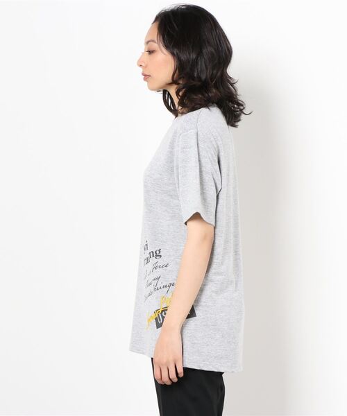 AVIREX（アヴィレックス）の「AVIREX/ アヴィレックス　刺繍プリントプルオーバー/ EMBROIDERY PRINT PULL OVER（Tシャツ/カットソー・レディース・オフホワイト/ライトグレー/ブルー・MEDIUM/SMALL）」の4枚目の写真