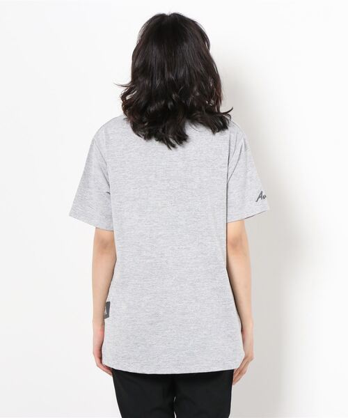 AVIREX（アヴィレックス）の「AVIREX/ アヴィレックス　刺繍プリントプルオーバー/ EMBROIDERY PRINT PULL OVER（Tシャツ/カットソー・レディース・オフホワイト/ライトグレー/ブルー・MEDIUM/SMALL）」の5枚目の写真