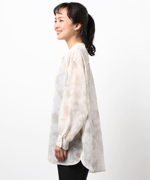 Lugnoncure（ルノンキュール）の「タイダイ柄シアーシャツ（シャツ/ブラウス・レディース・ベージュ/グレー/グリーン・ﾌﾘ-）」の4枚目の写真