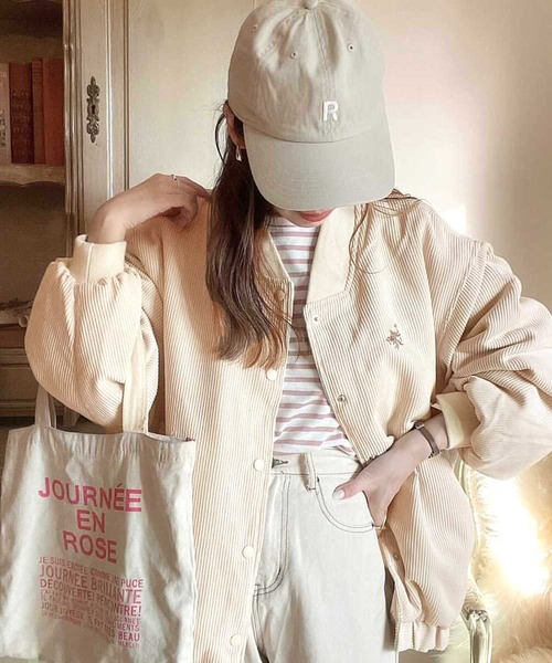 classicalelf（クラシカルエルフ）の「メンズライクコーデュロイ中綿MA-1ブルゾン（MA-1・レディース・ベージュ/モカ・MEDIUM/LARGE/X-LARGE）」の9枚目の写真