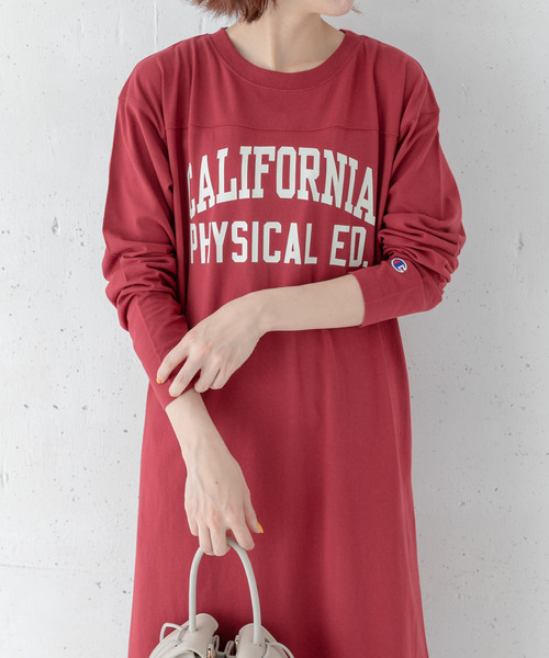 Champion(チャンピオン)の「『別注』Champion×Sonny Label フットボールロゴロングスリーブTシャツワンピース(ワンピース・レディース・ホワイト/ネイビー/バーガンディー・ONE)」の1枚目の写真