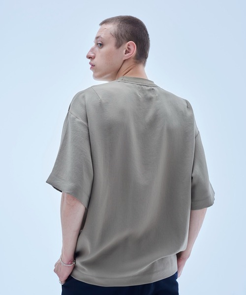 UNITED TOKYO（ユナイテッドトウキョウ）の「ドレープリラックスＴ（Tシャツ/カットソー・メンズ・ベージュ/ブラック/グレー・3/1/2/5）」の7枚目の写真