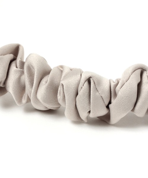 mysty woman（ミスティウーマン）の「クシュクシュサテンカチューシャ 236673（カチューシャ・レディース・ブラック/モカ/ベージュ・FREE）」の9枚目の写真