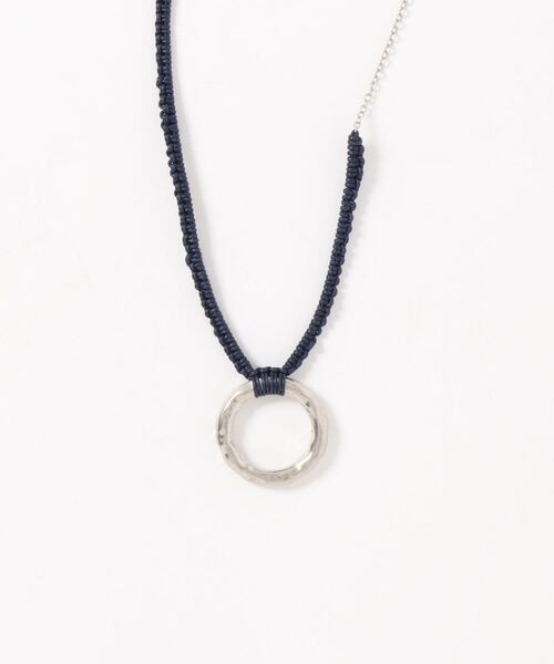 Plantation（プランテーション）の「(S)オブジェアクセサリー（ネックレス・レディース・ホワイト/ネイビー・FREE）」の2枚目の写真