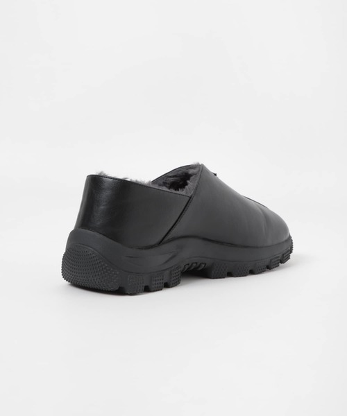 Uiscel（ユイセル）の「Uiscel　フェイクレザースリッポン（スリッポン・メンズ・ブラック・SMALL/MEDIUM/LARGE）」の2枚目の写真