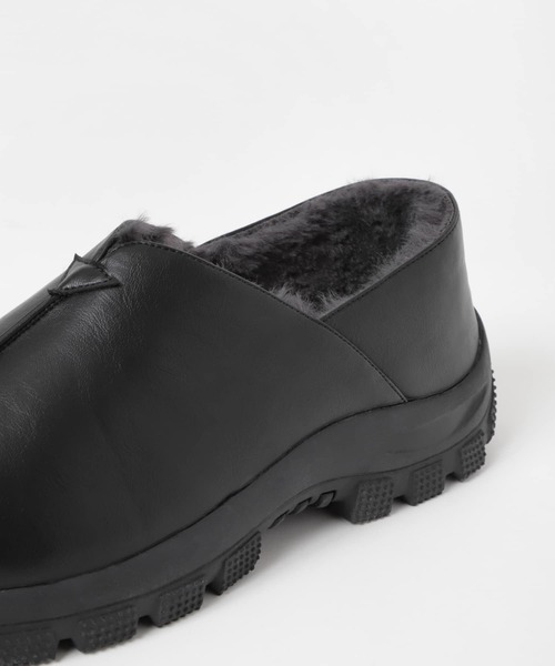 Uiscel（ユイセル）の「Uiscel　フェイクレザースリッポン（スリッポン・メンズ・ブラック・SMALL/MEDIUM/LARGE）」の9枚目の写真