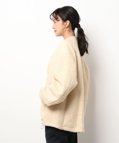 UNFIL（アンフィル）の「【unfil】ウールボア ボンバージャケット WOMEN（ブルゾン・レディース・ベージュ/ダークネイビー・0）」の4枚目の写真