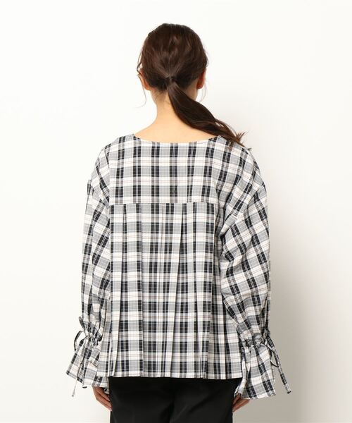 KOBE LETTUCE（コウベレタス）の「バックプリーツキャンディスリーブブラウス（シャツ/ブラウス・レディース・ブラック系その他/ブラック/グリーン/ベージュ/ピンク系その他/ホワイト系その他・FREE）」の8枚目の写真