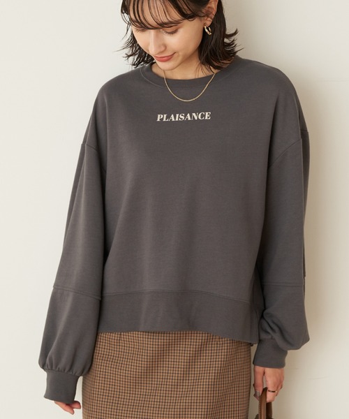 earth music&ecology(アースミュージックアンドエコロジー)の「グラフィックスウェット(袖ぽよ) *(Tシャツ/カットソー・レディース・チャコールグレー/ネイビー/アイボリー/モカ・FREE)」の1枚目の写真