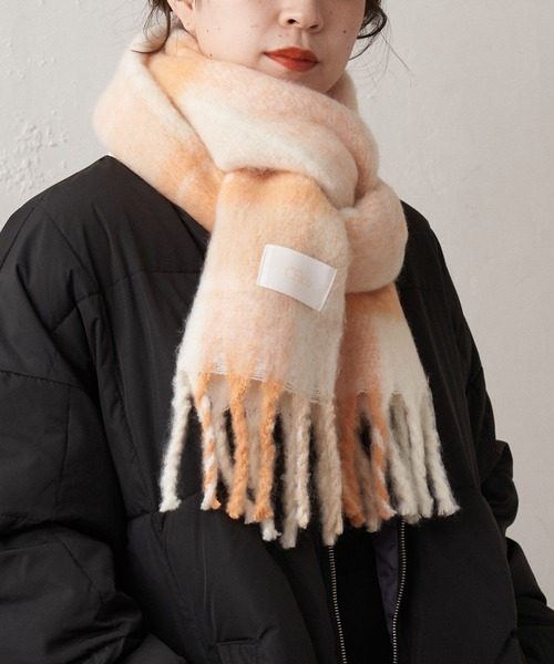 Chico（チコ）の「チェック太フリンジストール（マフラー・レディース・ブラック/ベージュ/ブラウン・FREE）」の7枚目の写真