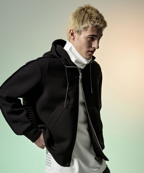 C DIEM(カルペディエム)の「C DIEM(カルペディエム) PRINTED ZIP HOODIE パーカー(MSC-21011)(パーカー・メンズ・ブラック/グレー・MEDIUM/LARGE/SMALL)」の5枚目の写真