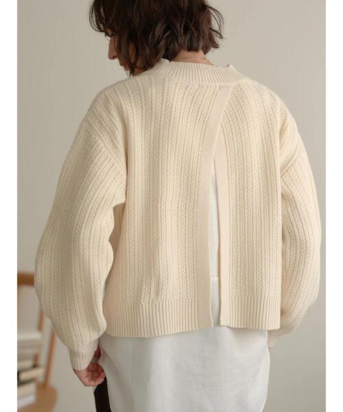 earth music&ecology（アースミュージックアンドエコロジー）の「SET２点バックスリットニット+シャツ風インナー＊（ニット/セーター・レディース・ブラック/アイボリー/モカ・FREE）」の11枚目の写真