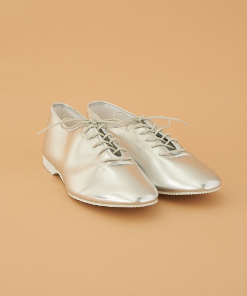 note et silence （ノートエシロンス）の「【 AMB100貨 】cat worth Jazz shoes（ドレスシューズ・レディース・シルバー・23/24/25）」の6枚目の写真