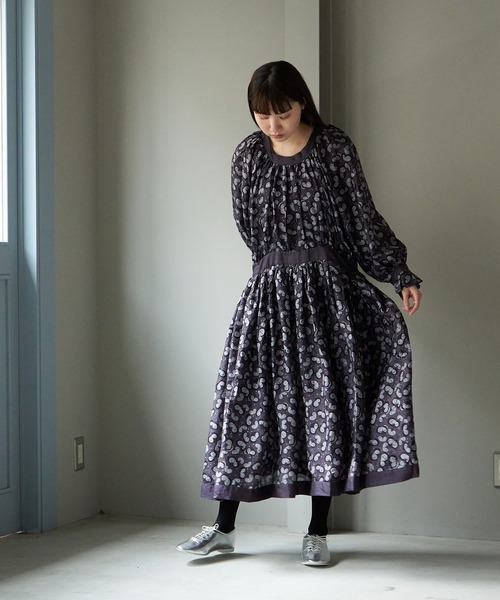 note et silence （ノートエシロンス）の「【 AMB100貨 】cat worth Jazz shoes（ドレスシューズ・レディース・シルバー・23/24/25）」の4枚目の写真