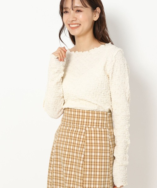 mysty woman（ミスティウーマン）の「インナーにおすすめ　ボートネックメロープルオーバー 267557（Tシャツ/カットソー・レディース・ブラック/オフホワイト/アイボリー/チャコール・FREE）」の2枚目の写真