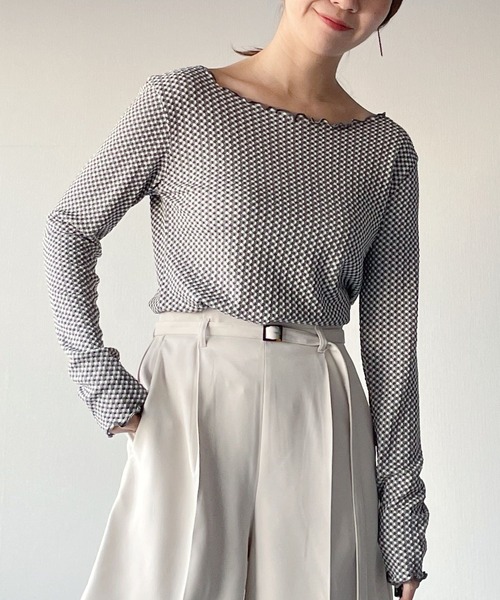 mysty woman（ミスティウーマン）の「インナーにおすすめ　ボートネックメロープルオーバー 267557（Tシャツ/カットソー・レディース・ブラック/オフホワイト/アイボリー/チャコール・FREE）」の4枚目の写真