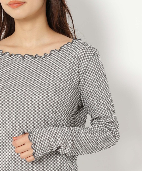 mysty woman（ミスティウーマン）の「インナーにおすすめ　ボートネックメロープルオーバー 267557（Tシャツ/カットソー・レディース・ブラック/オフホワイト/アイボリー/チャコール・FREE）」の12枚目の写真